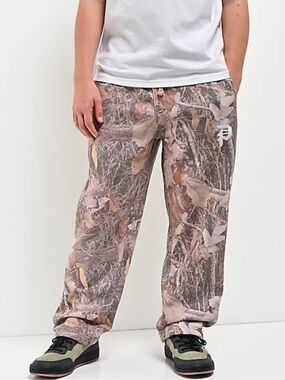 Primitive Kids Camo Sweatpants size Large zipper pockets